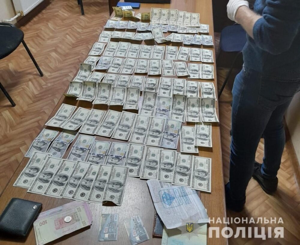 Затримано злочинну групу «телефонних» шахраїв з Одеси, які ошукували пенсіонерів по всій Україні