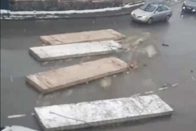 (без назви)