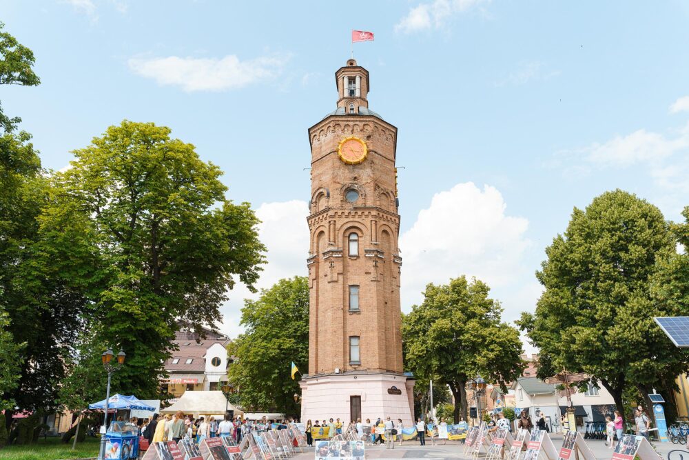 У Вінниці відбулась акція на підтримку полонених захисників Маріуполя
