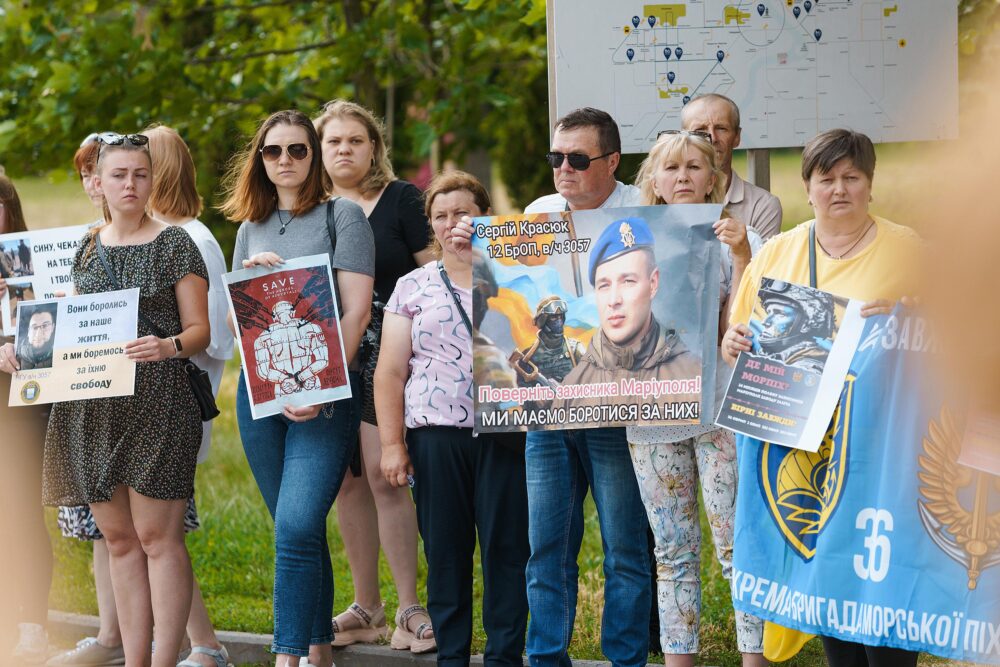 У Вінниці відбулась акція на підтримку полонених захисників Маріуполя