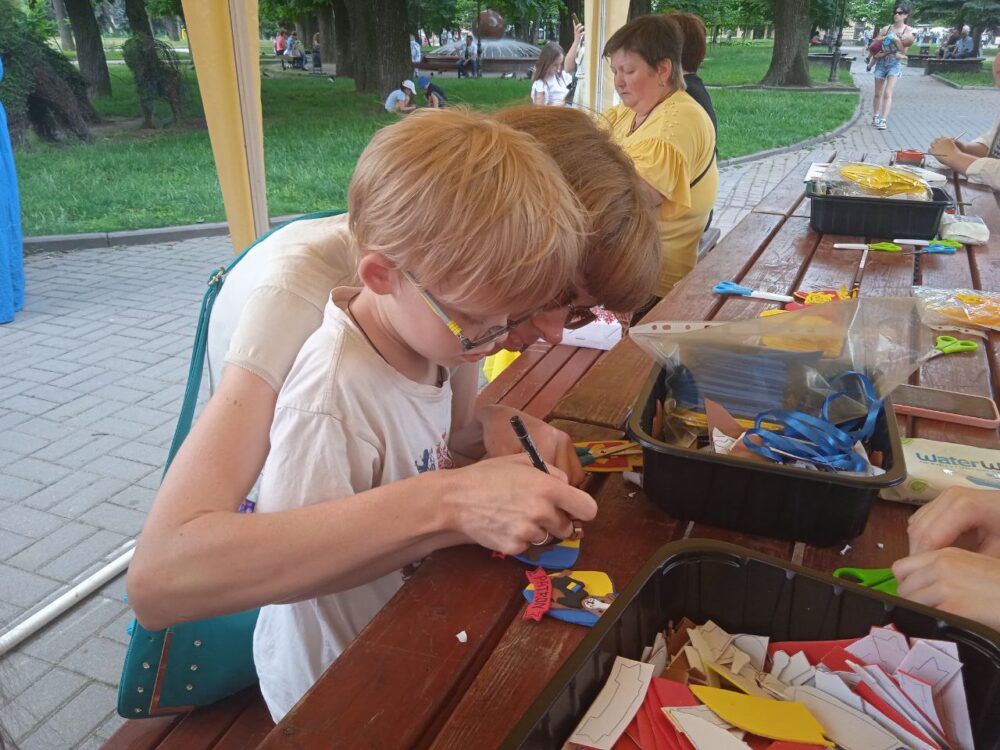 У Вінниці відбулась акція на підтримку полонених захисників Маріуполя