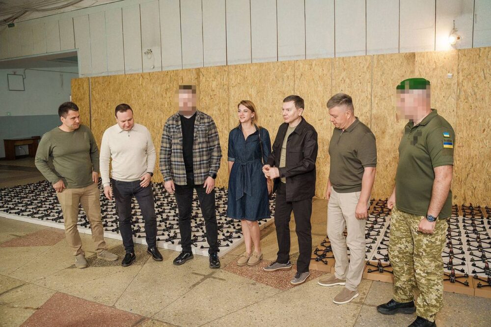 Захисникам передали чергові 400 FPV-дронів від Міжрегіонального координаційного гуманітарного штабу