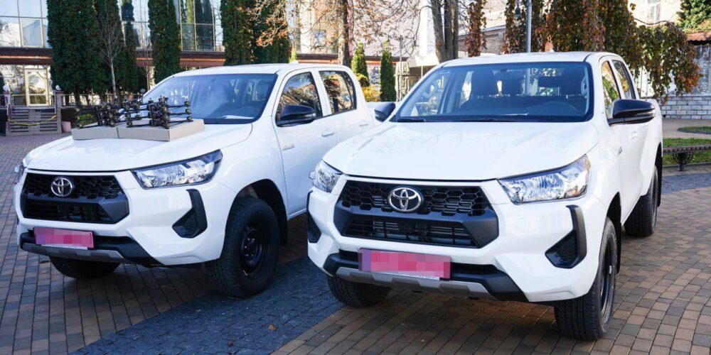 Міжрегіональний координаційний гуманітарний штаб передав військовим автомобілі та FPV-дрони