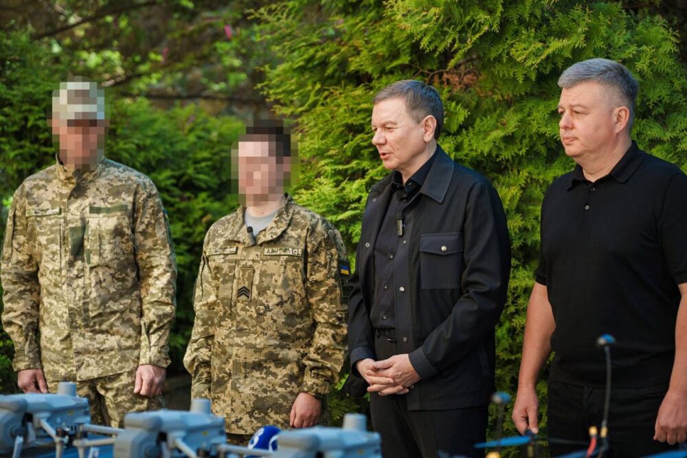 Міжрегіональний координаційний гуманітарний штаб передав прикордонникам 200 FPV-дронів та квадрокоптери Matrice 4E